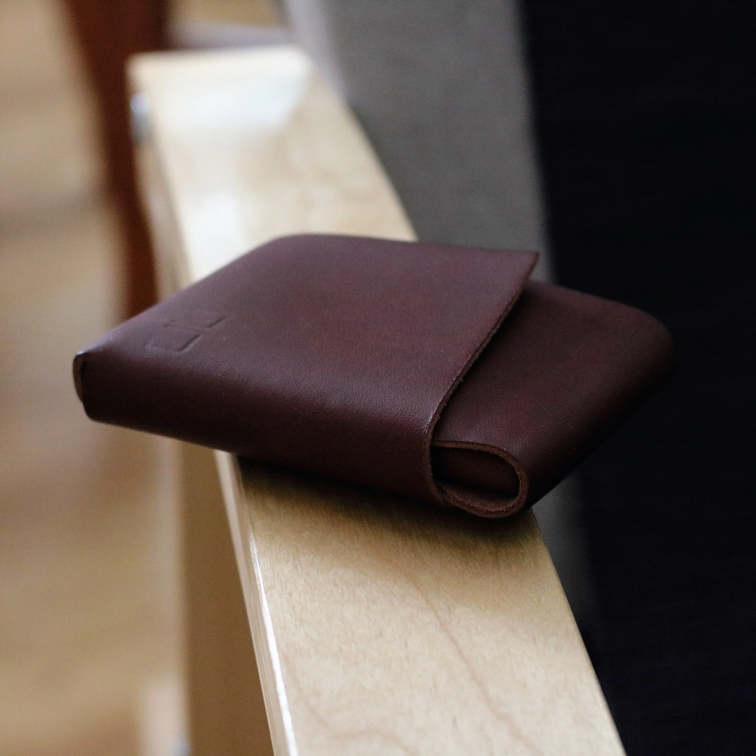 The Joker - Handmade stitchless leather wallet | Nostitch